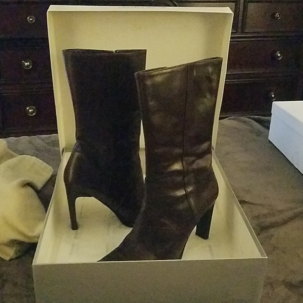 Charles David Brown Leather Boots NO scuffs!